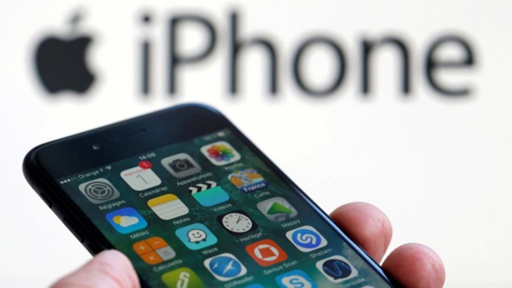 Mobilni operacijski sistem Apple iOS 15 po vsej verjetnosti ne bo na voljo za starejše naprave iPhone.