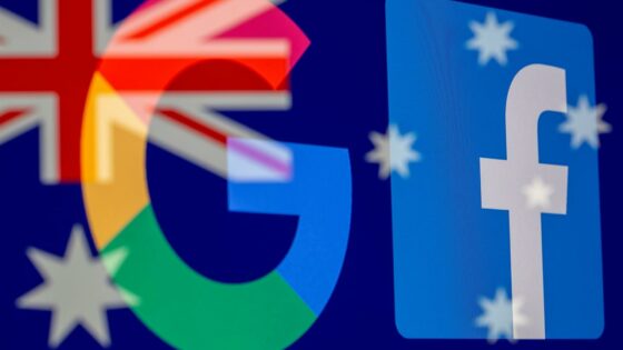 Avstralija prva na svetu Googlu in Facebooku naložila plačevanje novic