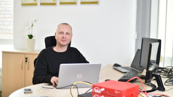 Miha Bernik, IT specialist in solastnik podjetja Positiva rešitve