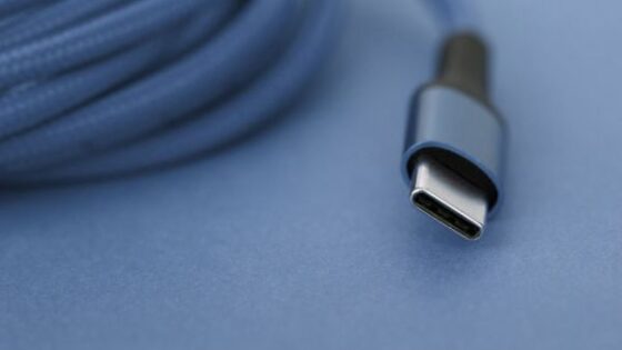 Novi vmesnik USB-C bo omogočal napajanje naprav z močjo kar 240 vatov.