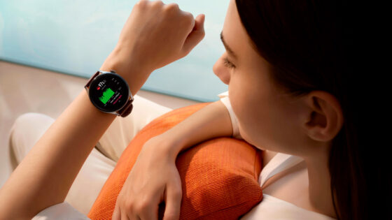 Nakup vstopne različice Huawei Watch 3 nas bo olajšal za 369 evrov.