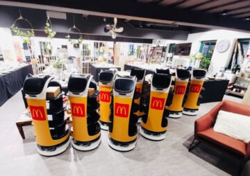 McDonald's testira postrežbo z roboti
