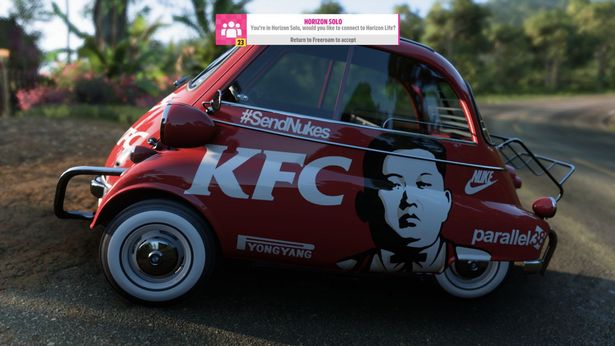 Avtomobil je predstavljal KFC in Kim Jong-Una