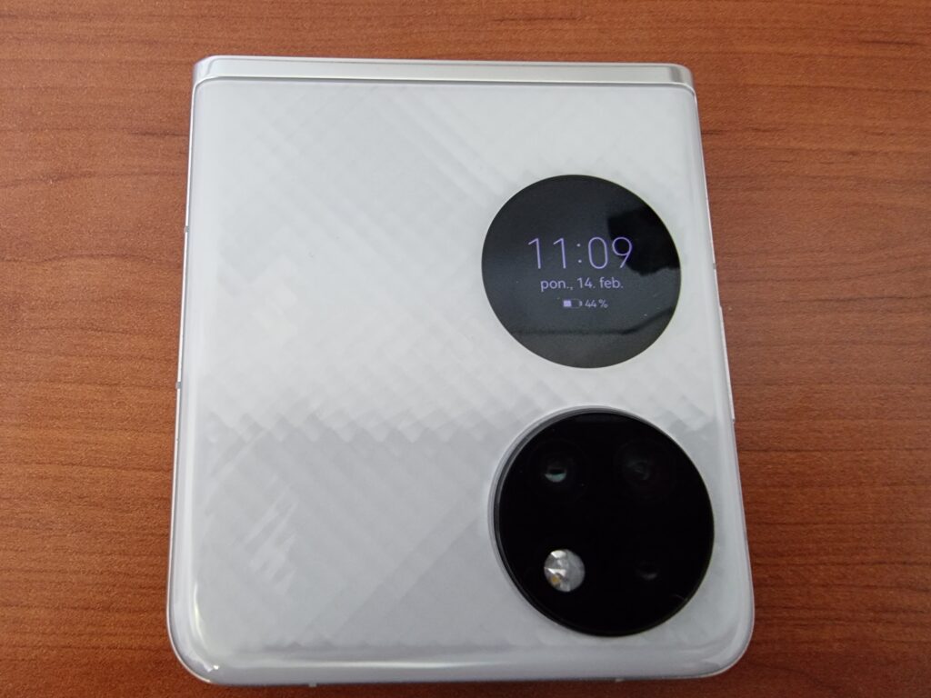 Huawei-P50-Pocket-zložljivi-pametni-telefoni-Huawei-1
