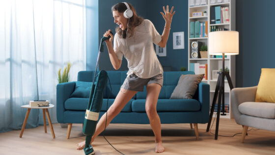 Kako do zdravega in srečnega doma, v katerem bo svežino in novo energijo čutiti še dolgo potem, ko boste zaključili s čiščenjem?