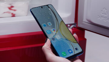 Ne samo, da se baterija pri pametnem telefonu HONOR Magic4 Lite hitro polni in ima daljšo življenjsko dobo, je tudi odporna na mraz, saj prenese zelo nizke temperature..