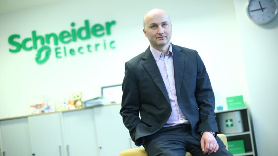 Darko Lopotar, vodja področja rešitev za zgradbe za JV Evropo v Schneider Electricu