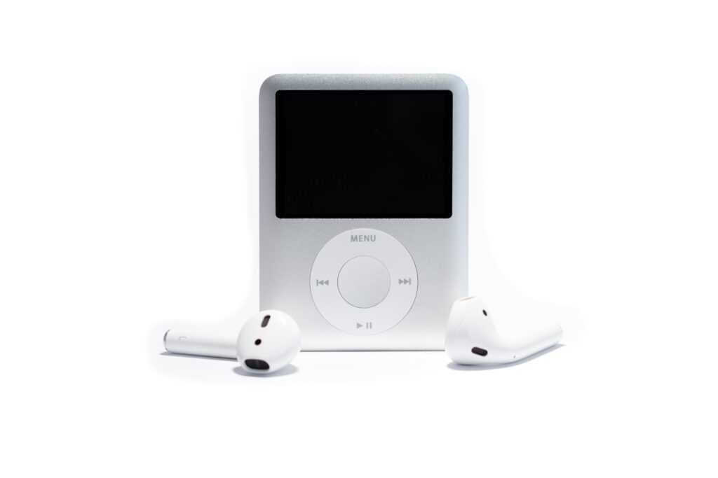 Apple-iPod-predvajalniki-glasbe-iPhone-1