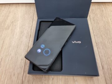 Vivo X80 Pro navdušuje na vseh področjih.