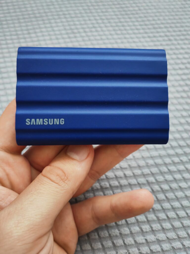 Samsung-T7-Shield-Samsung-zunanji-SSD-diski (13)