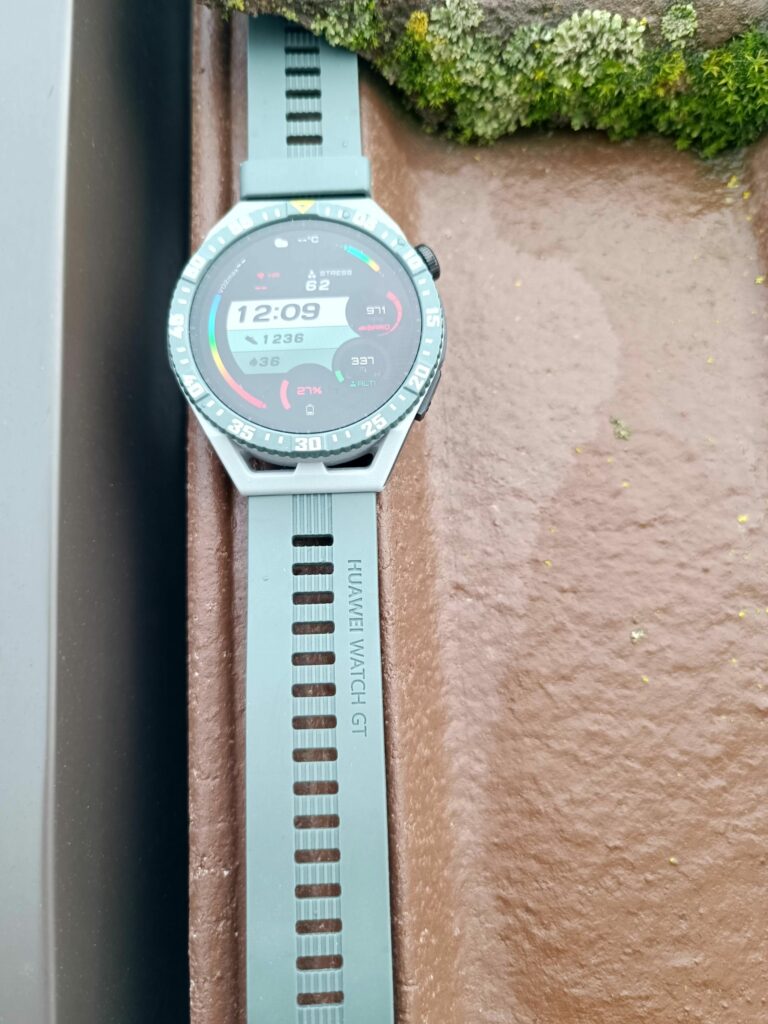 Huawei-Watch-GT-3-SE_(1)