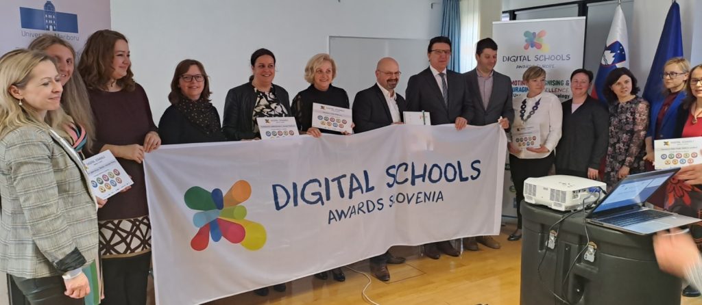 Sedem šol prejelo status evropske »digitalne šole« za odličnost pri digitalnem poučevanju in učenju