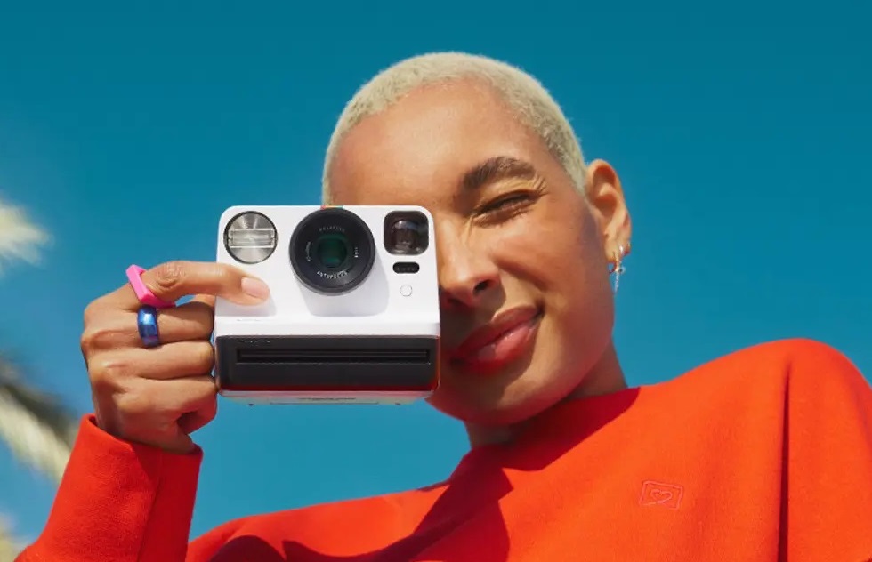 Zanimiv fotoaparat Polaroid za nostalgike
