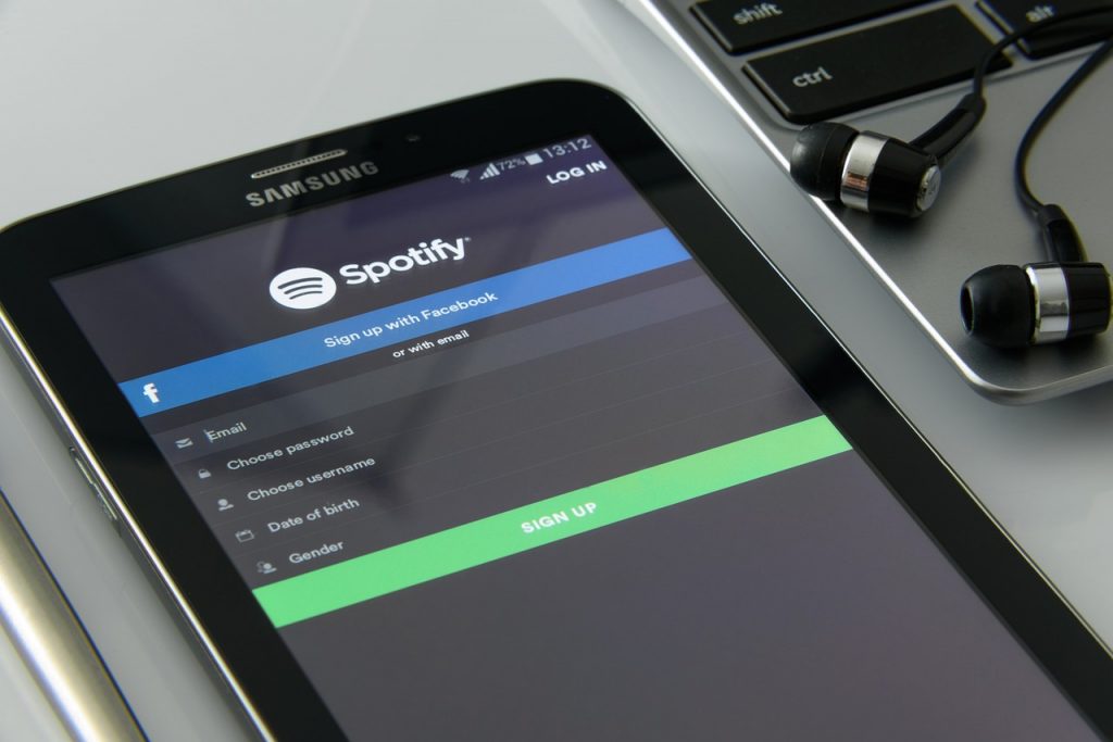 Spotify kmalu z novo nadvse uporabno funkcijo za ljubitelje glasbe!