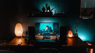 Kako lahko preverite, ali ste resnično kupili nov računalnik in da vam prodajalec ni prikril kakšne napake? Foto: Unsplash