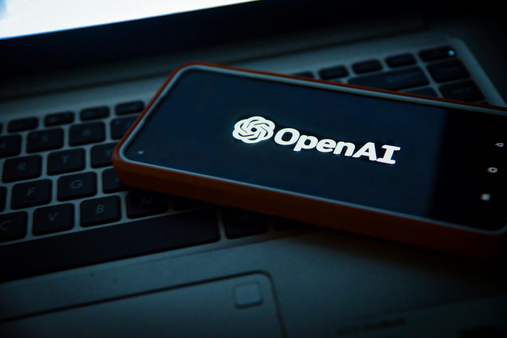 ChatGPT OpenAI-ju prinesel 1,6 milijarde dolarjev prihodkov