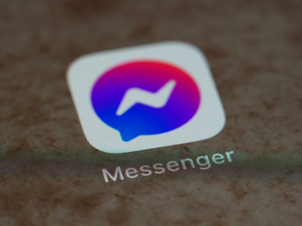 Želite li začiniti Facebook Messenger? Našli smo neke trikove