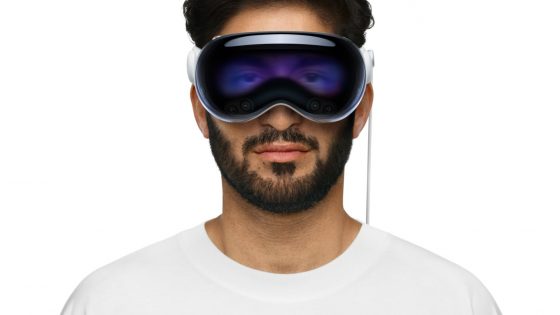 Apple Vision Pro finally available in Europe