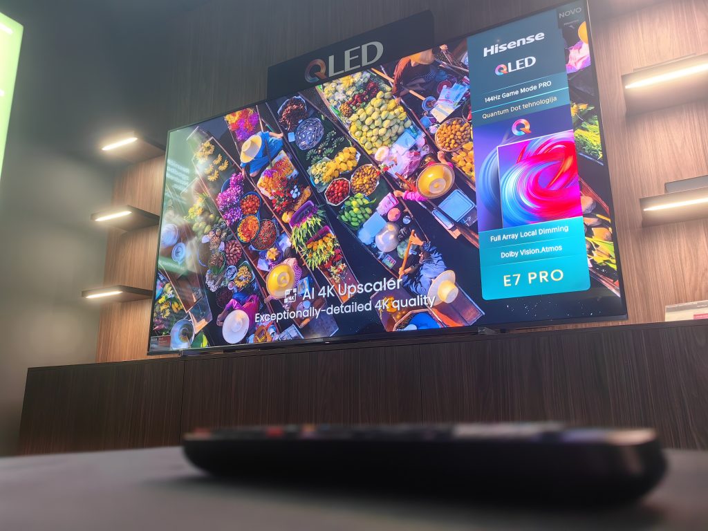 Ali je velikost pomembna? Hisense QLED 100E7NQ PRO pravi, da ja.