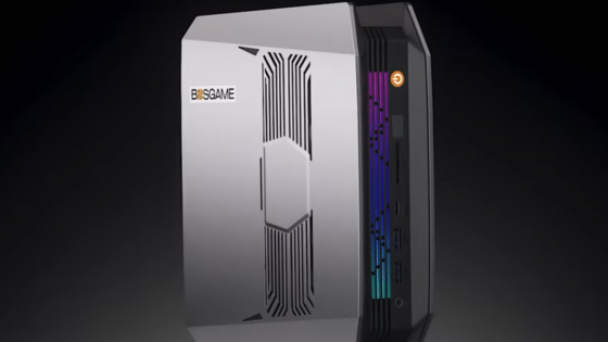 Računalnik s procesorjem AMD Ryzen AI MAX+ 395 Strix Halo