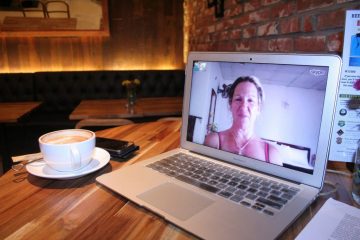  Skype