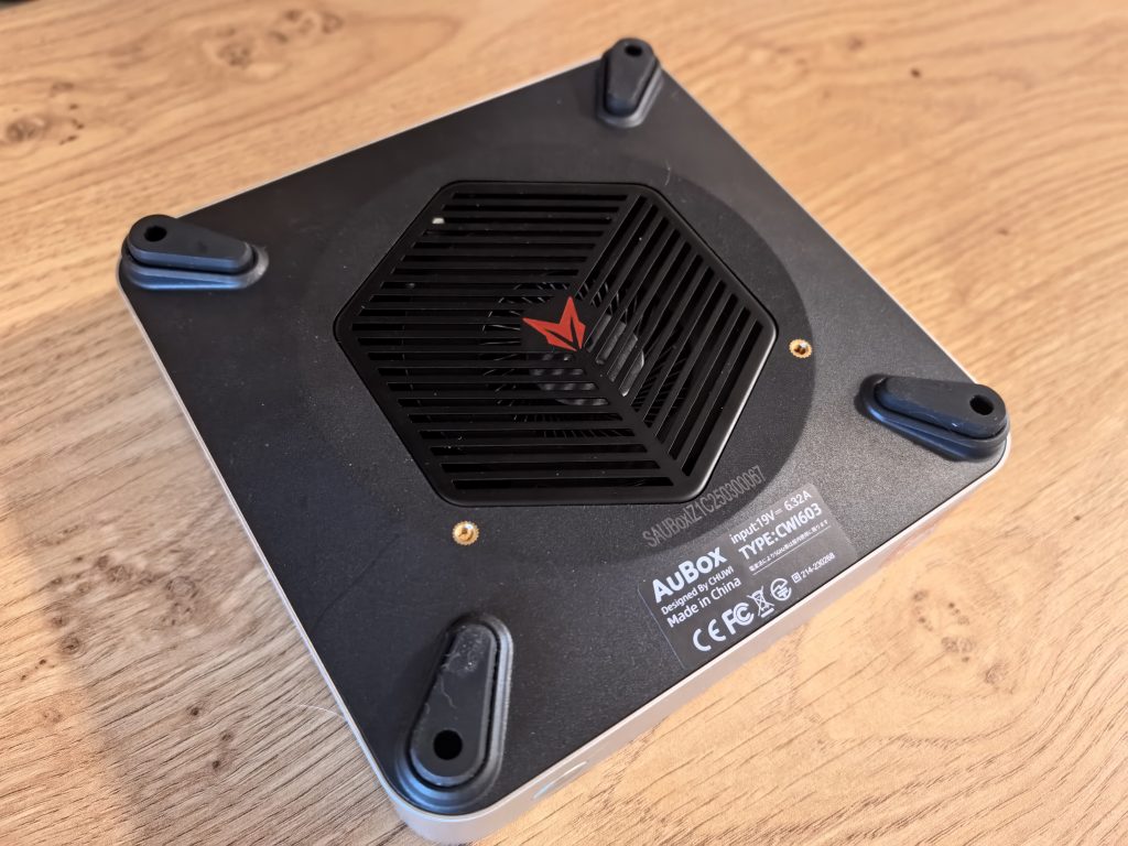 Test-AuBox-8745HS-review-7