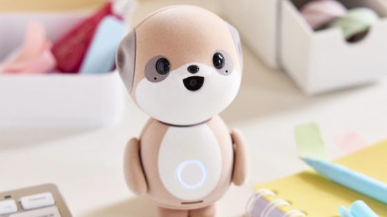 Všečni robot, ki zna poslušati in tolažiti