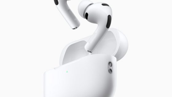Apple predstavil AirPods 3 Pro: ali res najbolje odpravljajo hrup?