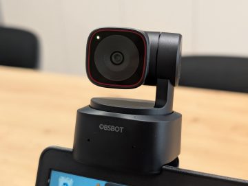 Glavni adut spletne kamere OBSBOT Tiny 2 Lite je 4K snemanje pri 30 fps oziroma 1080p pri 60 fps.