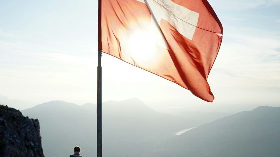 Švica razvila lastni UI model, natreniran na javno dostopnih podatkih