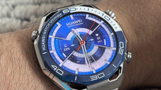 Test Huawei Watch Ultimate 2 – premijska ura za potapljače, golfiste in avanturiste