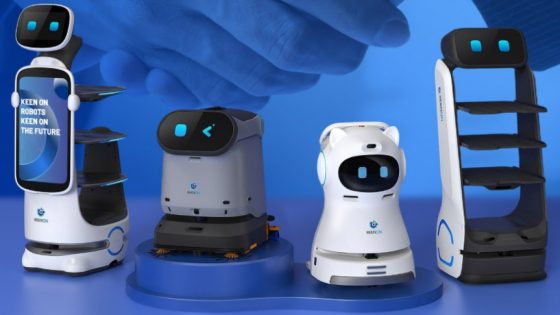 Prvi hotel s humanoidnimi roboti