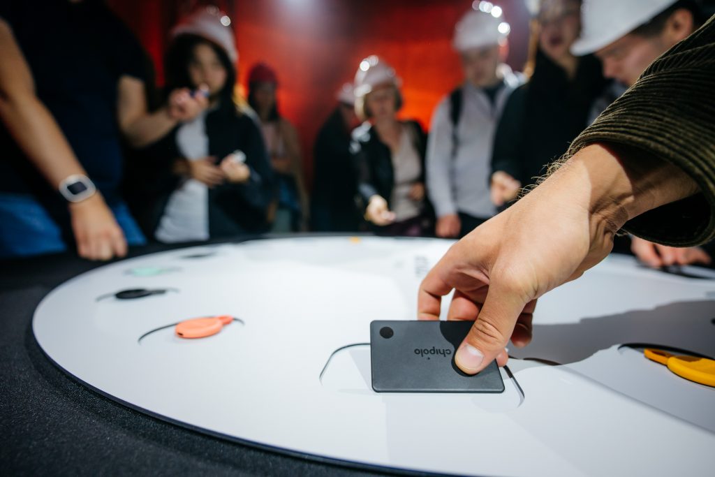 Izjemno oblikovanje na domačih tleh: Chipolo z novima iskalnikoma predmetov osvojil prestižno nagrado Red Dot