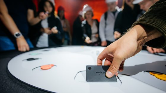 Izjemno oblikovanje na domačih tleh: Chipolo z novima iskalnikoma predmetov osvojil prestižno nagrado Red Dot