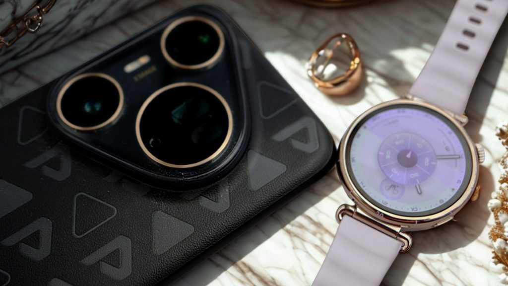 Huawei po treh četrtletjih trdno na vrhu po prodaji nosljivih naprav