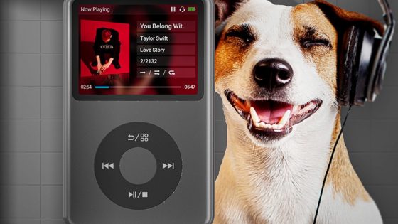 Retro iPod videz z modernim USB‑C in 128 GB pomnilnika