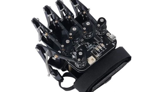 Pametna rokavica za kretnje in natančen nadzor