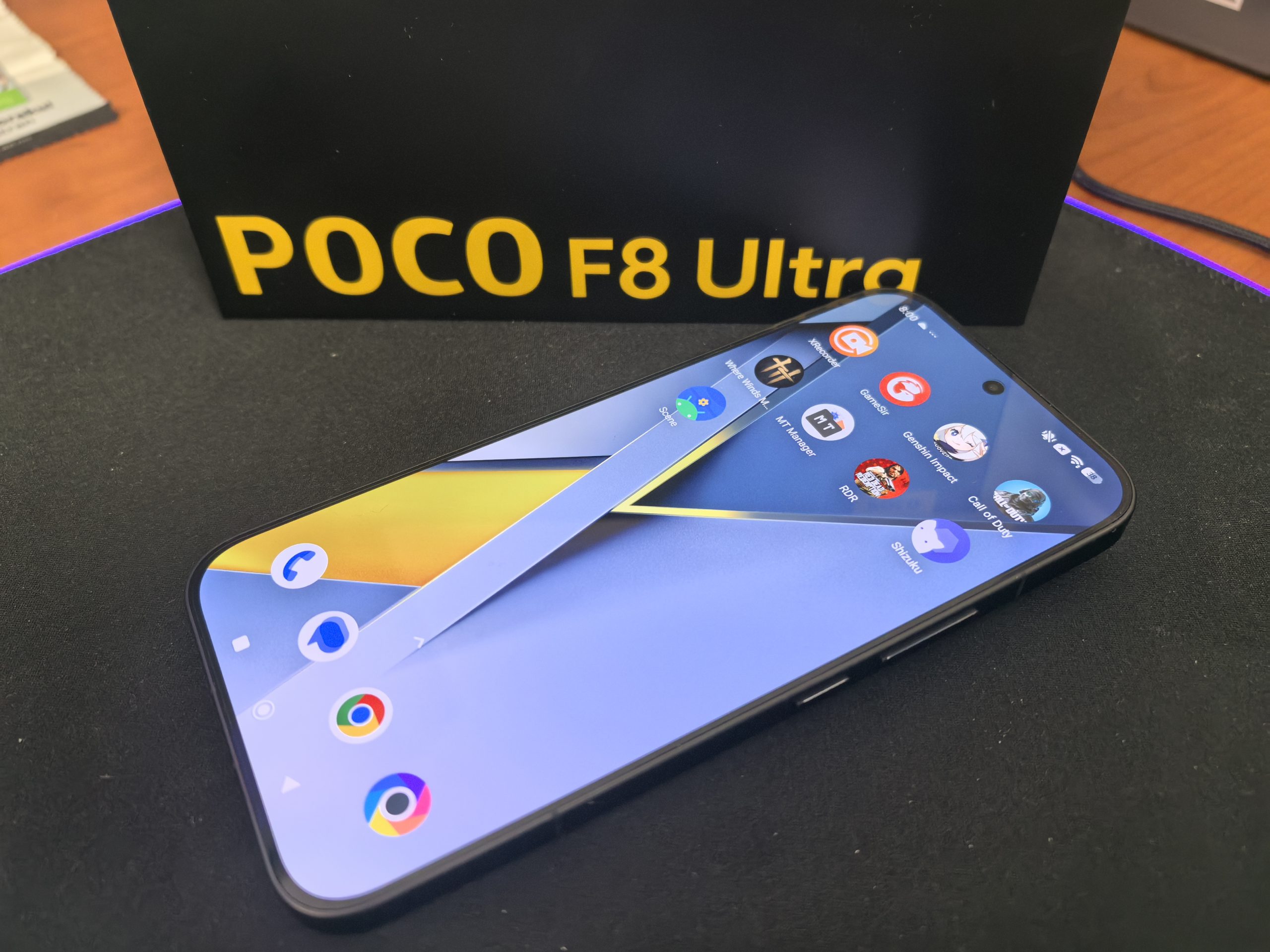 Baterija ni izvrstna, čeprav ima kapaciteto krepko nad povprečjem (6500 mAh)