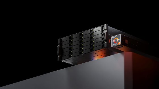 Zmogljiv NAS za zahtevne poslovne uporabnike