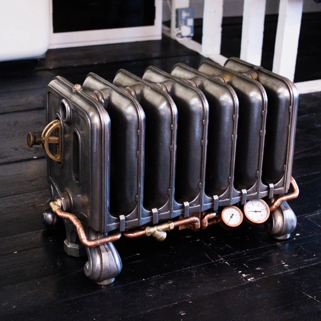 99-kilogramski litoželezni radiator kot vrhunski igralni sistem