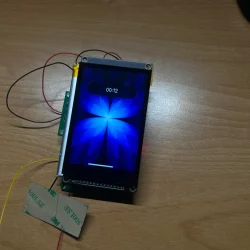 Foto: r/esp32, LuckyBor