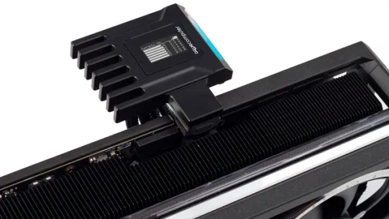 Pametni adapter, ki preprečuje taljenje priključkov na karticah RTX 5090