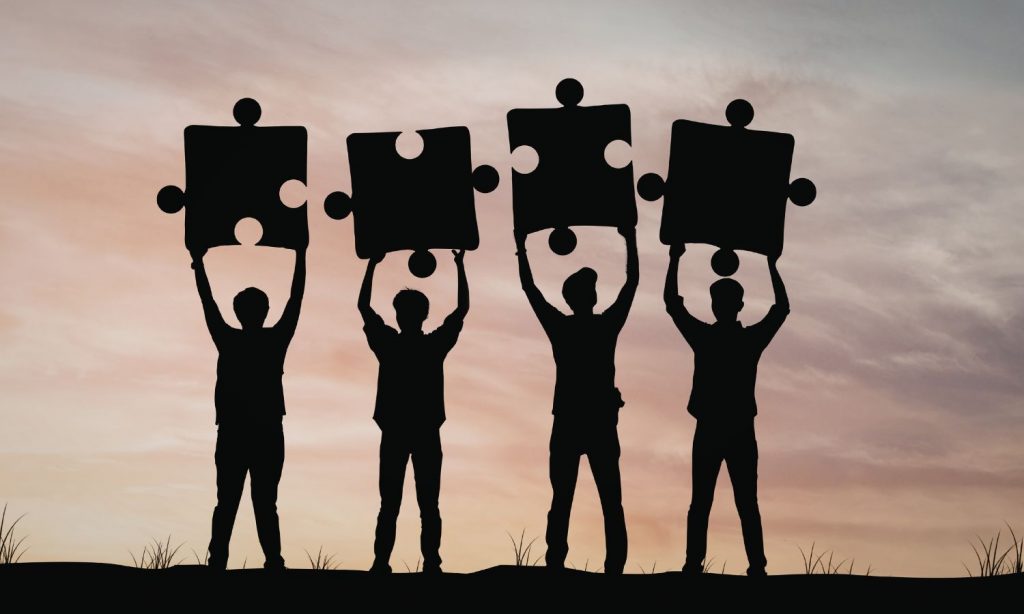 Mladi na novo pišejo pravila: ste pripravljeni na spremembe v organizacijah?