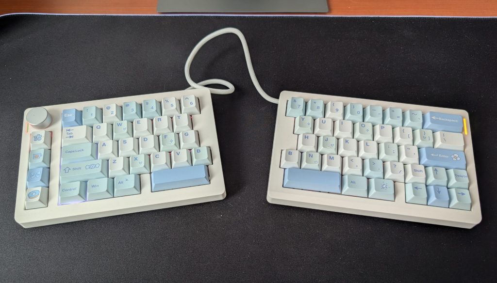 Test EPOMAKER Split70 – tokrat prav posebna tipkovnica