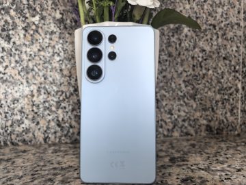 Bo Samsung Galaxy S26 Ultra kraljeval ali je postal podložnik kitajskim rivalom?