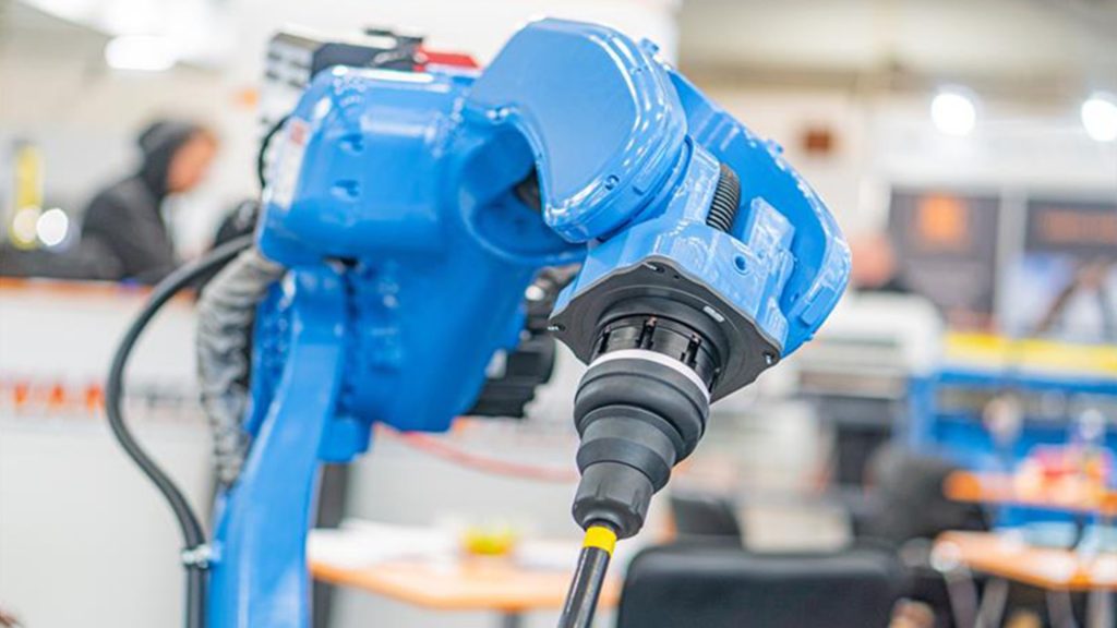 Roboti končno »vidijo« tudi steklo