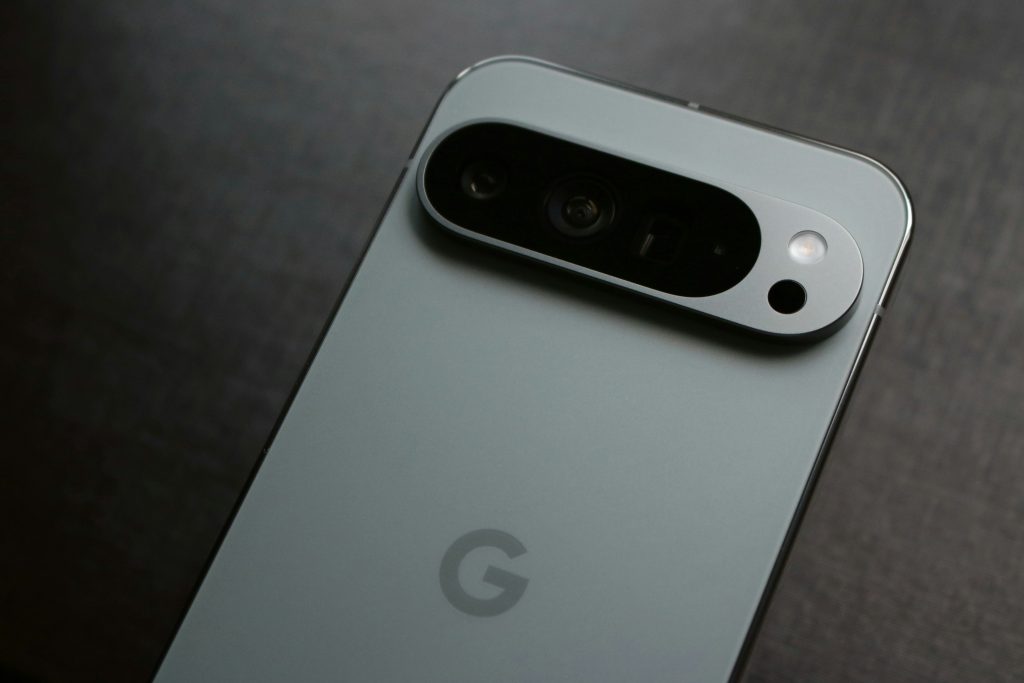 Google Pixel z namiznim načinom delovanja