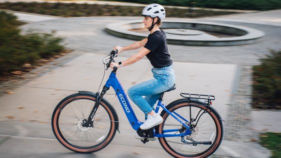 Ali lahko slovensko e-kolo konkurira največjim?