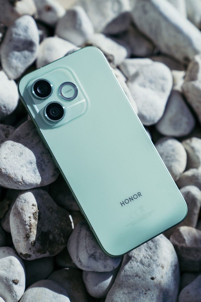 Kaj če bi bil vaš naslednji telefon zasnovan za šest let uporabe?