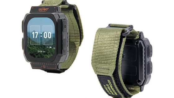 Pametna ročna ura pisana na kožo pravim mojstrom